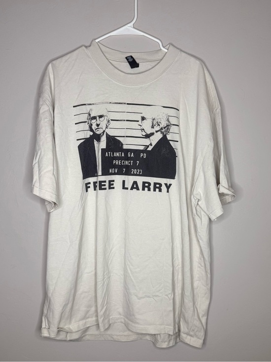 HBO Shop Other - Curb your enthusiasm free Larry oversized faded tshirt HBO Shop size XL graphic